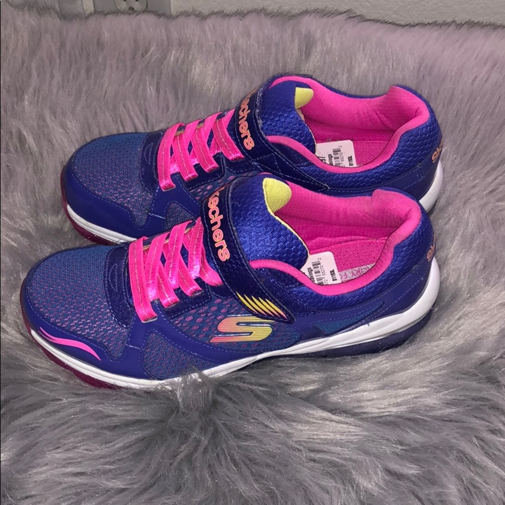 Shoes - Picture 3 of 6